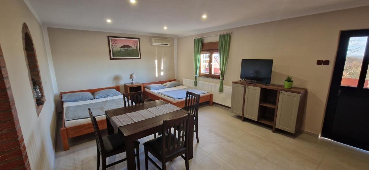Guest House Blazevic Gornja Gracenica Exterior foto